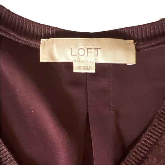 NWOT LOFT V Neck Dress. Lightly lined. - Picture 3 of 4